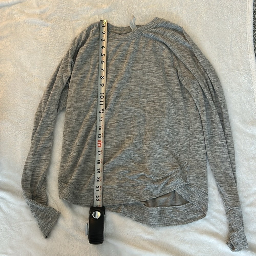 Athleta Heather Gray Knit Top - Picture 4 of 5